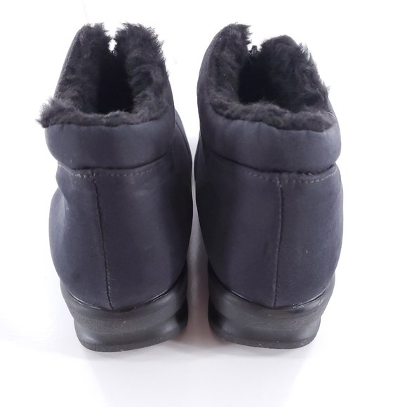 Toe Warmers Women Shoes Boot Zip Color Black Size 11- made in Canada - Picture 3 of 7